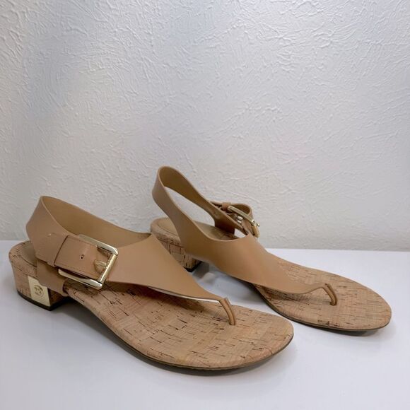 Michael Kors London Thong Tan Block Heel Sandal, Size 9 - Picture 4 of 7